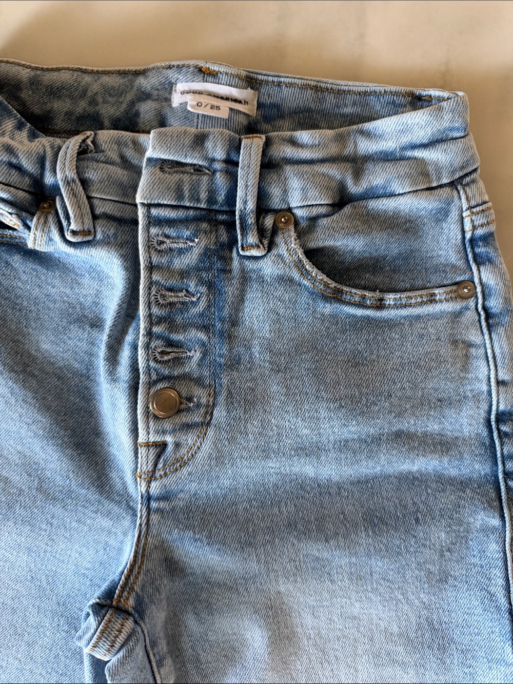 Light Wash Good American High-Rise Women’s Jeans with Button Fly